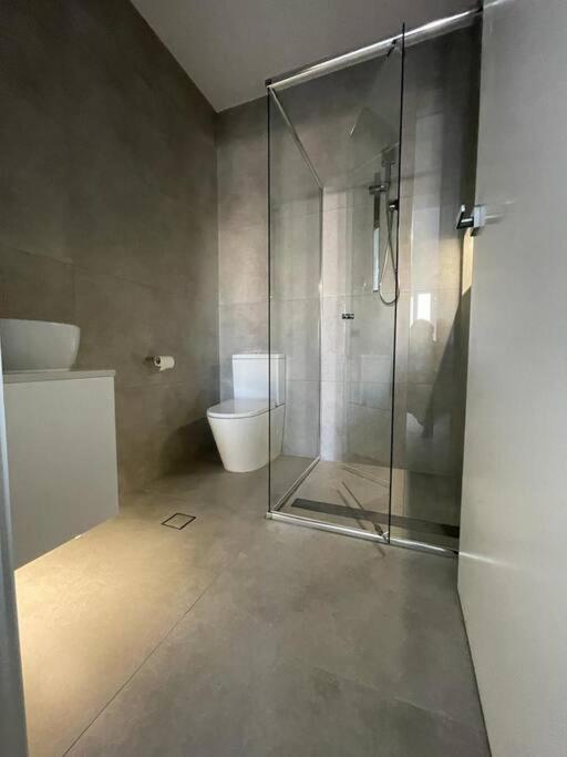 Apartment Comfy 1 Bedroom Catherine Field Narellan