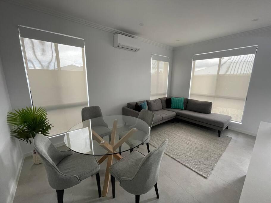 Comfy 1 Bedroom Catherine Field Narellan